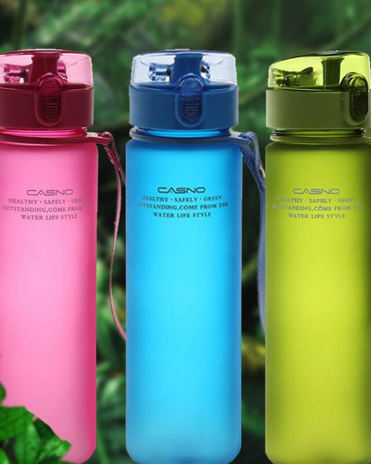 Die AquaVibrant Wasserflasche bereichert dein Leben mit Stil.