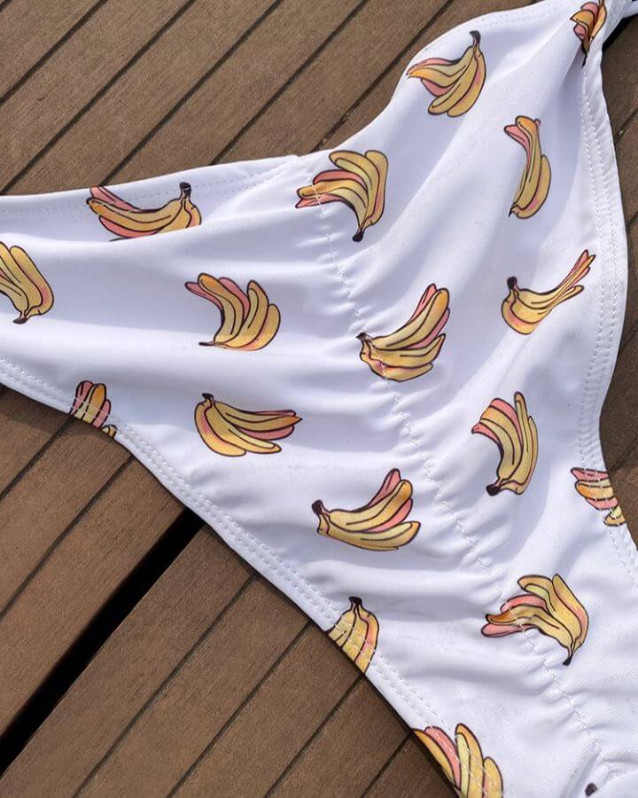 Sei ein Star mit dem fruchtigen Style unseres Bikinis Banana!