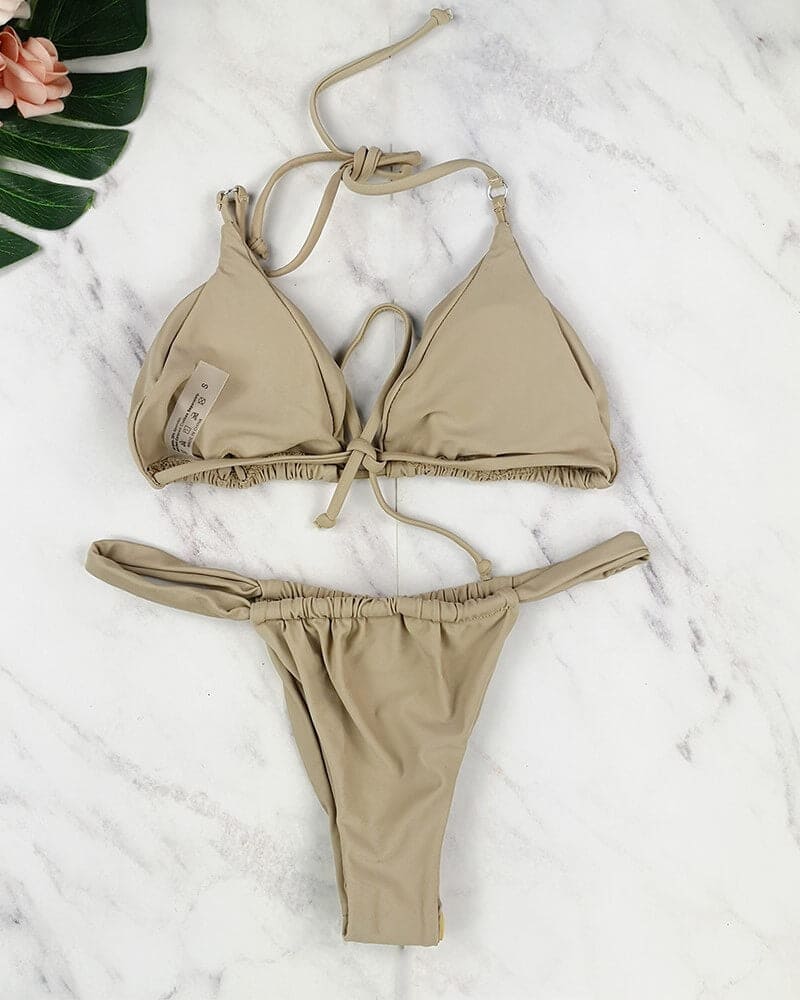 Entdecken Sie den Bikini Emalia - ein absolutes Must-have für den Sommer!