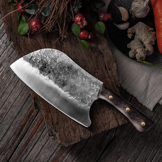 Butcher Messer mit kräftiger Klinge für präzises Zerteilen von Fleisch. Butcher Messer: Robust und präzise – ideal für das Zerteilen von Fleisch und Fisch.